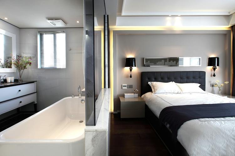 现代奢华卧室洗手间隐形门效果图现代中式三居卧室卫生间装修效果图