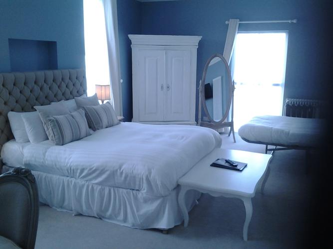 干净舒适的床图片床卧室装修设计家具家居设计