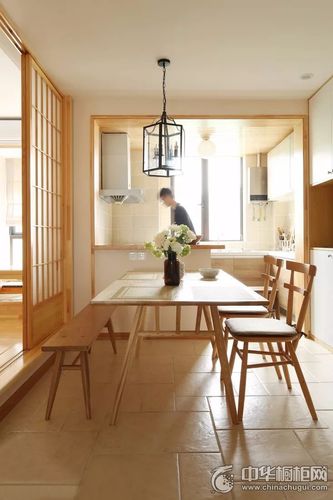 日式开放式厨房装修效果图