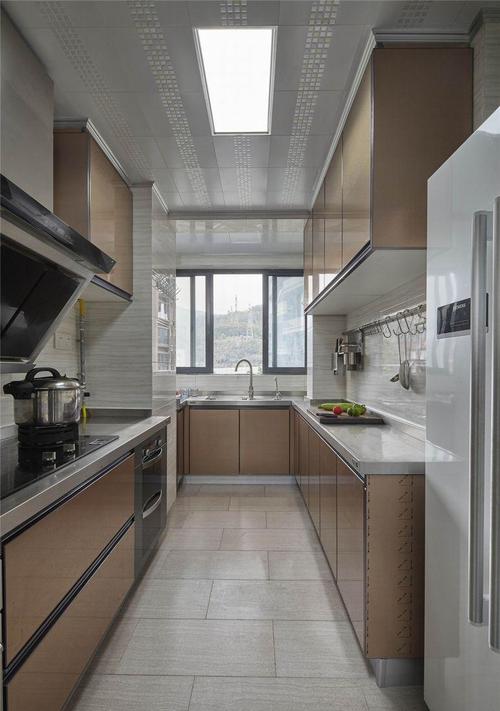 现代简约二居室厨房灶台装修效果图大全