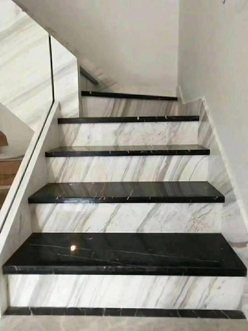 楼梯石材踢脚线怎么设计