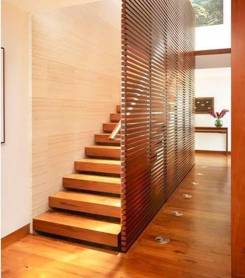 家里是复式楼楼梯该如何设计4种样式照着模仿能省不少事